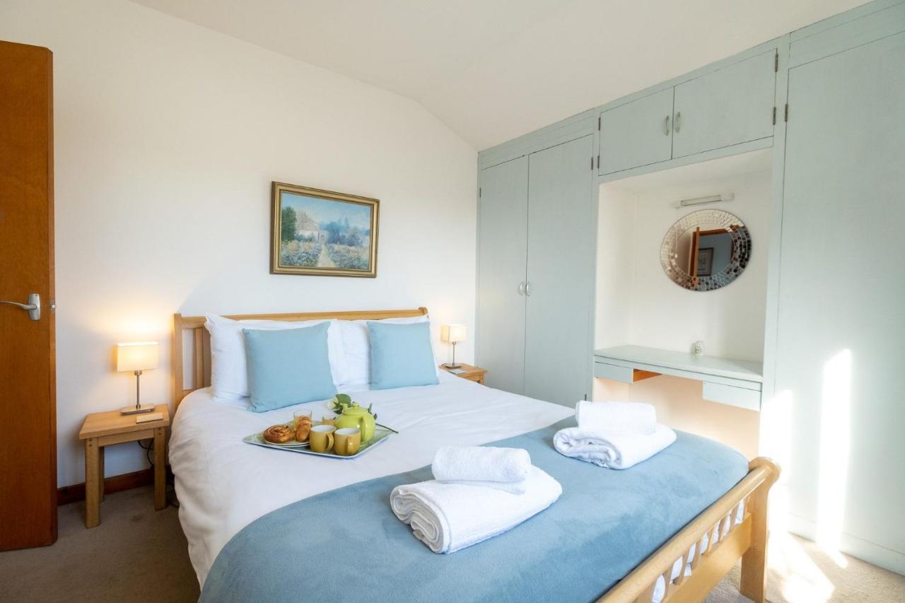 Sea Poppies Villa Торпнес Екстериор снимка