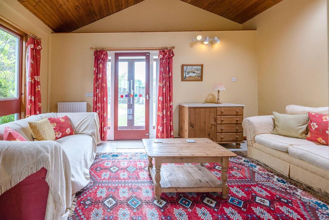 Sea Poppies Villa Торпнес Екстериор снимка